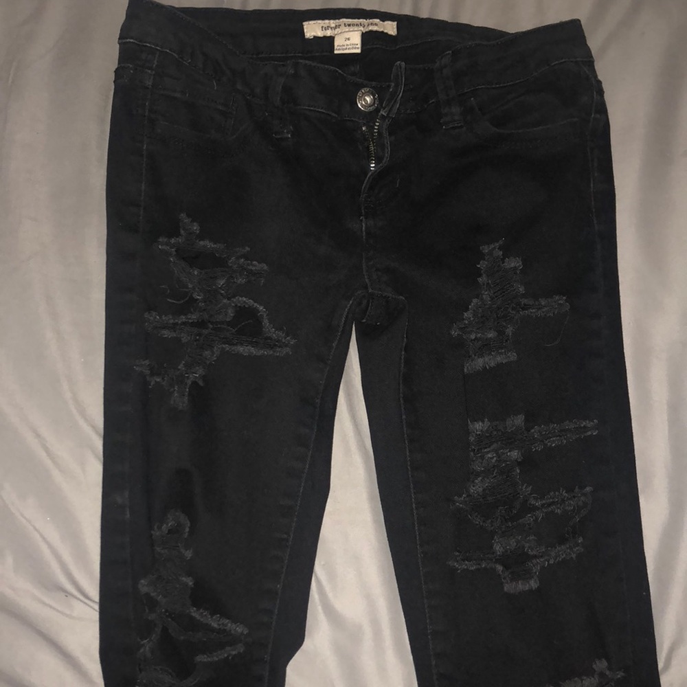 Skinny low rise black ripped jeans from forever 21